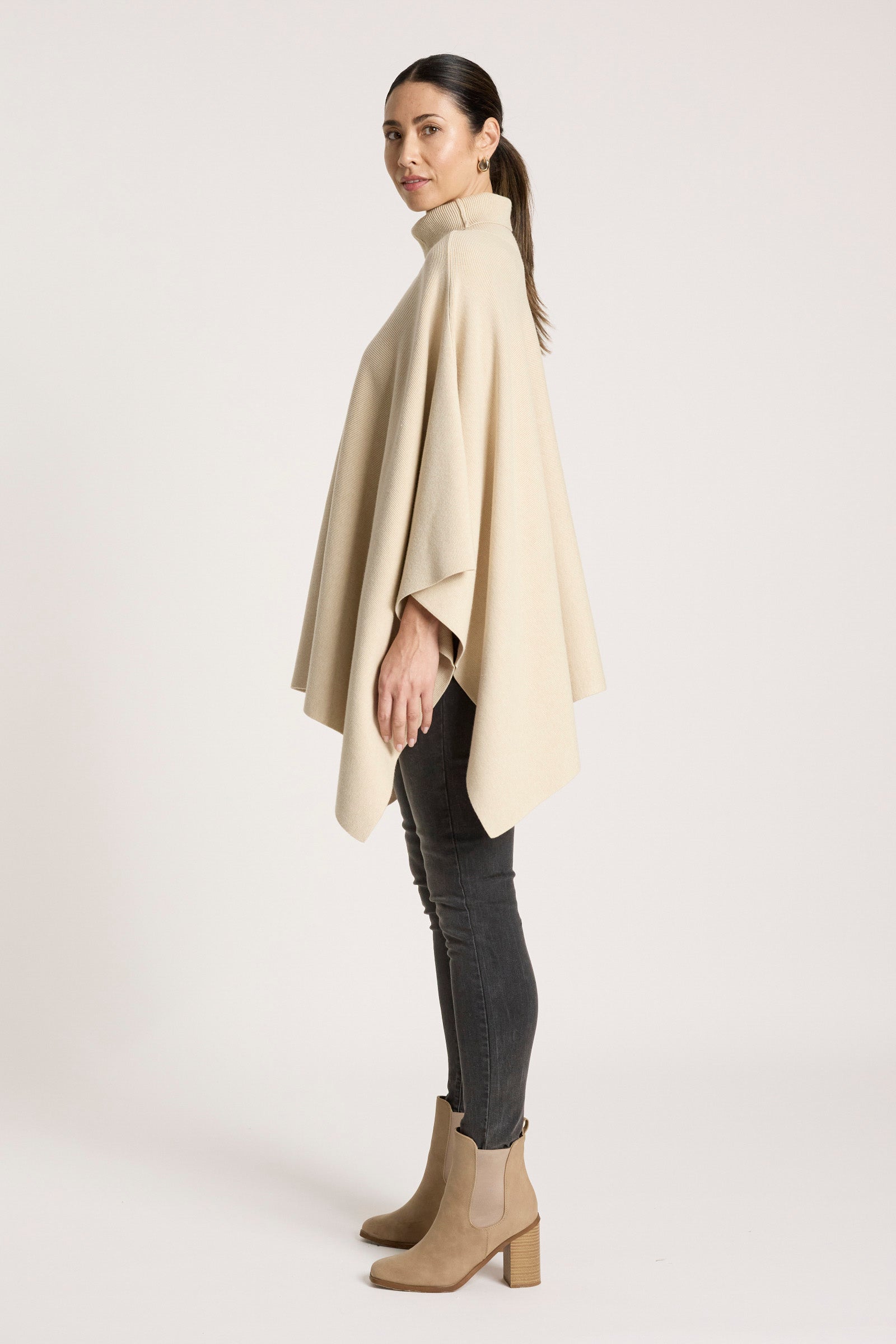 Samira Poncho