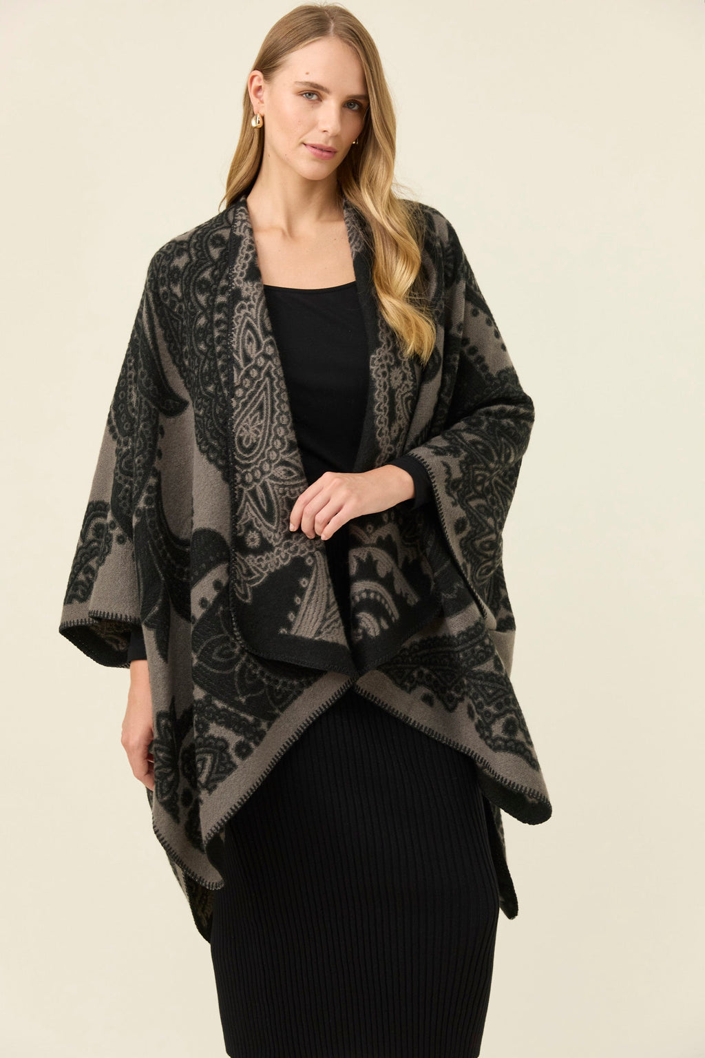 Lucia Cape