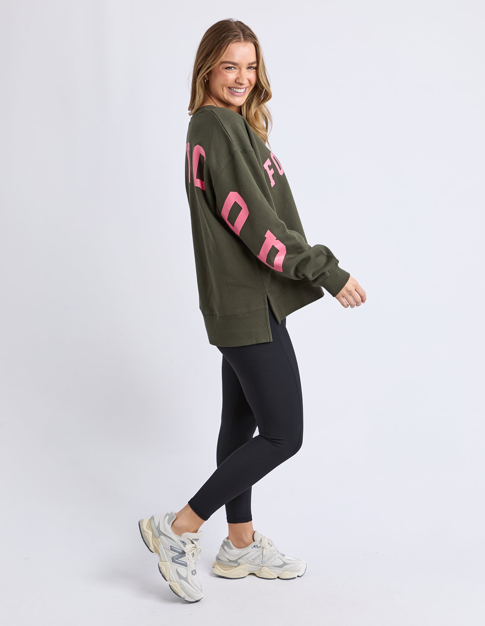 Interval Crew Khaki & Coral