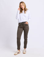 Sylvia Jogger