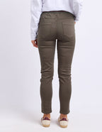 Sylvia Jogger