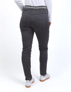 Sylvia Jogger