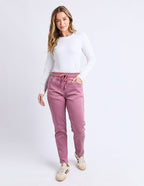 Sylvia Jogger