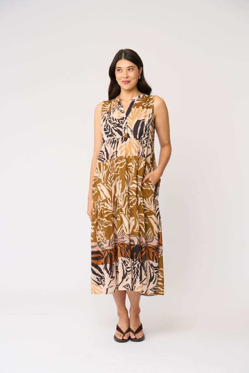 Cruise Moves Dress - Keep Palm
