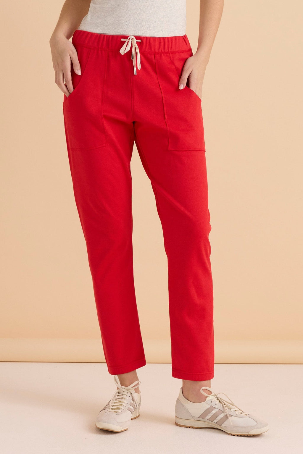 Romy Jogger - Red