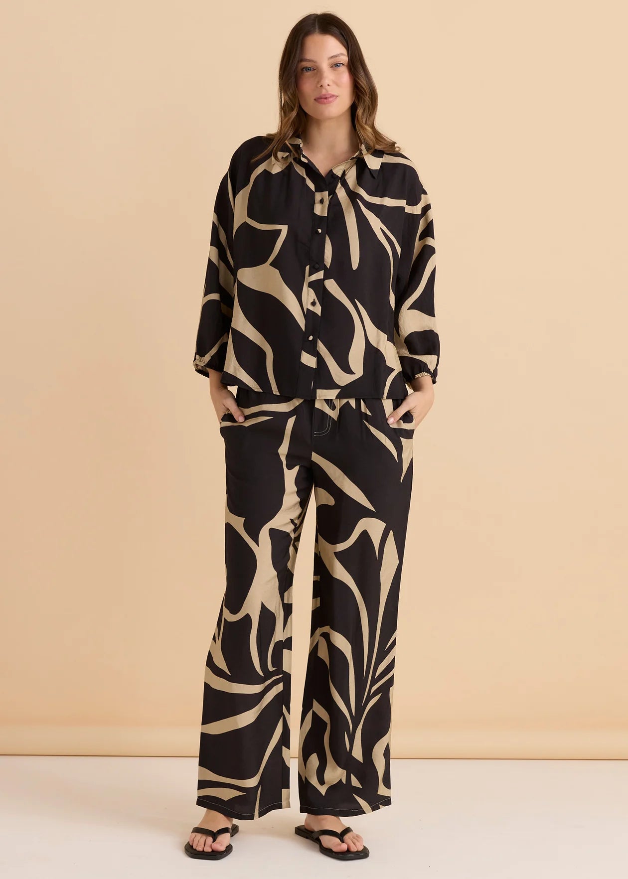 Palmer Puff Shirt - Monochrome Floral Neutral