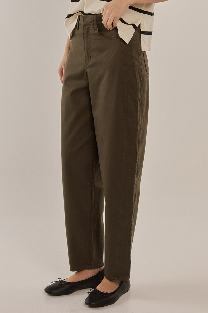 Barrel Leg Chino